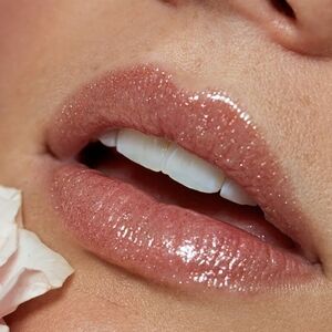 ❇️COR-DE-ROSA Sigma Beauty Lip Gloss NWT